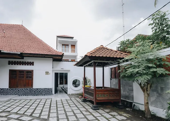 Padma Amita Yogyakarta Hotel